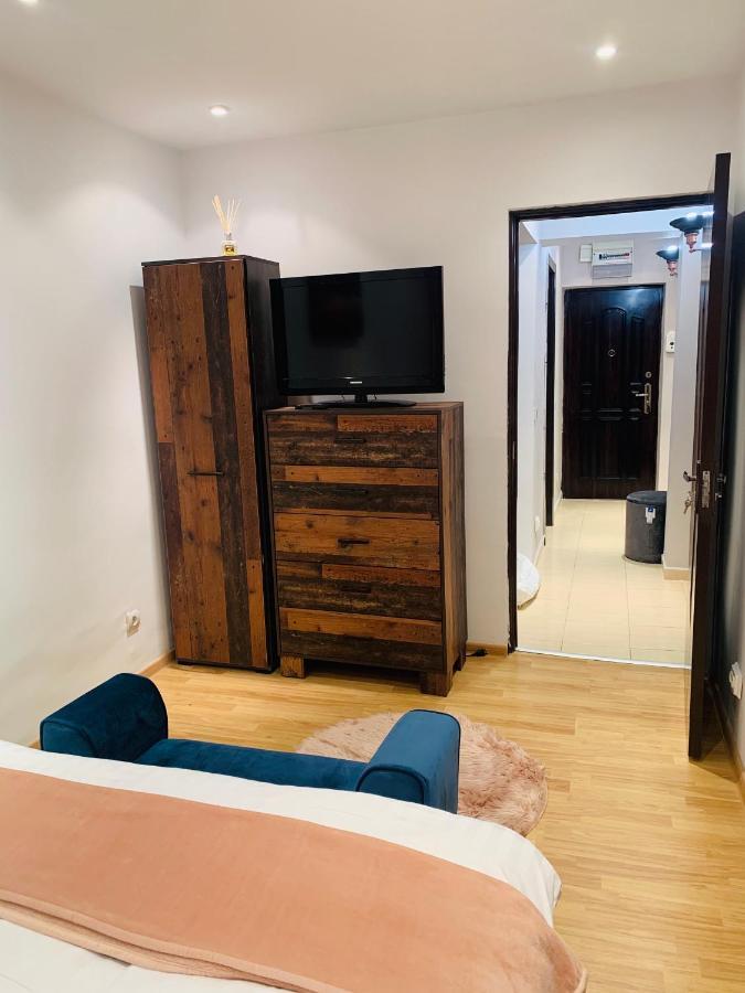 Confort View Apartment Iasi - 3 Rooms-Like Home Buitenkant foto