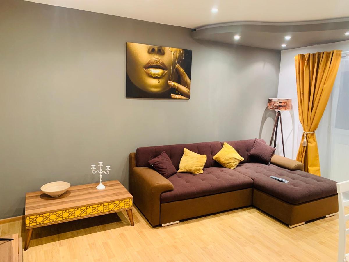 Confort View Apartment Iasi - 3 Rooms-Like Home Buitenkant foto