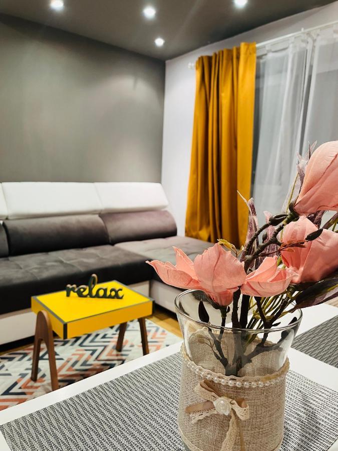 Confort View Apartment Iasi - 3 Rooms-Like Home Buitenkant foto